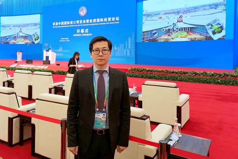 <a href=http://www.massivesupply.com target=_blank class=infotextkey>雙良</a>第一視角帶您走入“進博會”首日