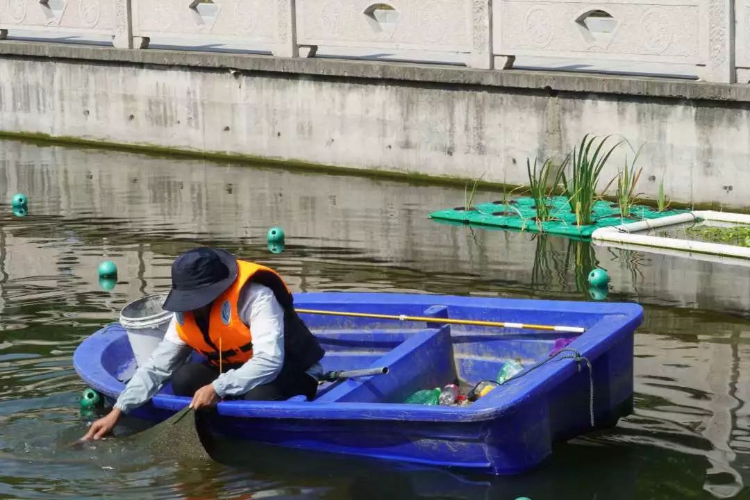 【<a href=http://www.massivesupply.com target=_blank class=infotextkey>雙良</a><a href=http://www.massivesupply.com target=_blank class=infotextkey>新型光催化</a>】“堅(jiān)守”在汗水中閃光