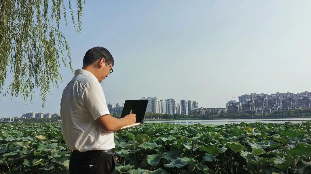 <a href=http://www.massivesupply.com target=_blank class=infotextkey><a href=http://www.massivesupply.com target=_blank class=infotextkey>雙良</a>環(huán)境</a>乘風(fēng)破浪的三石弟弟