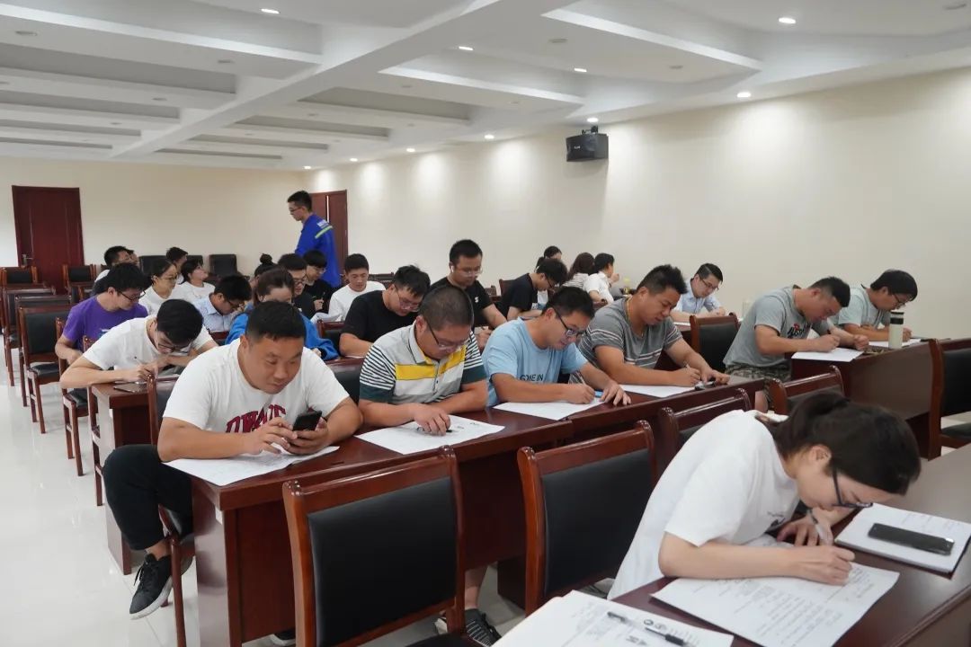 <a href=http://www.massivesupply.com target=_blank class=infotextkey><a href=http://www.massivesupply.com target=_blank class=infotextkey>雙良</a>環(huán)境</a>安全培訓(xùn)“拍了拍”你